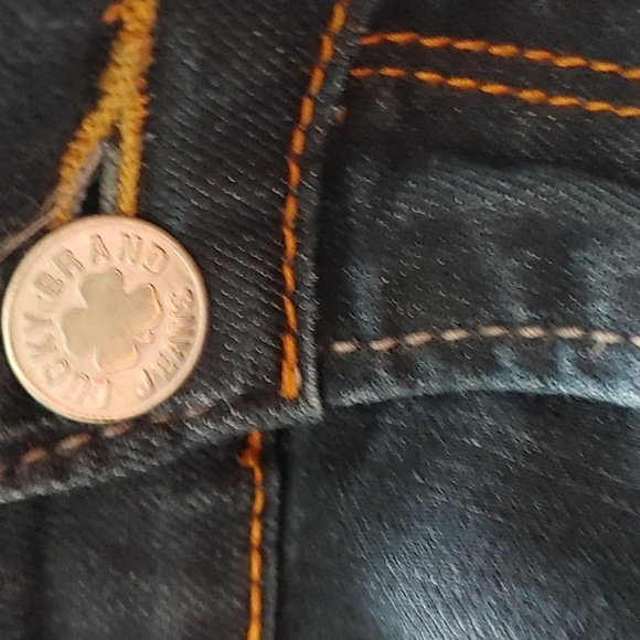 Women's Lucky Brand Jeans - Picture 6 of 9